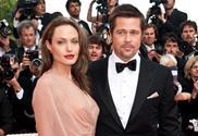 (L-R) Actress Angelina Jolie and actor Brad Pitt arrive at the premiere of "Inglorious Basterds" at the 62nd Cannes Film Festival in Cannes.