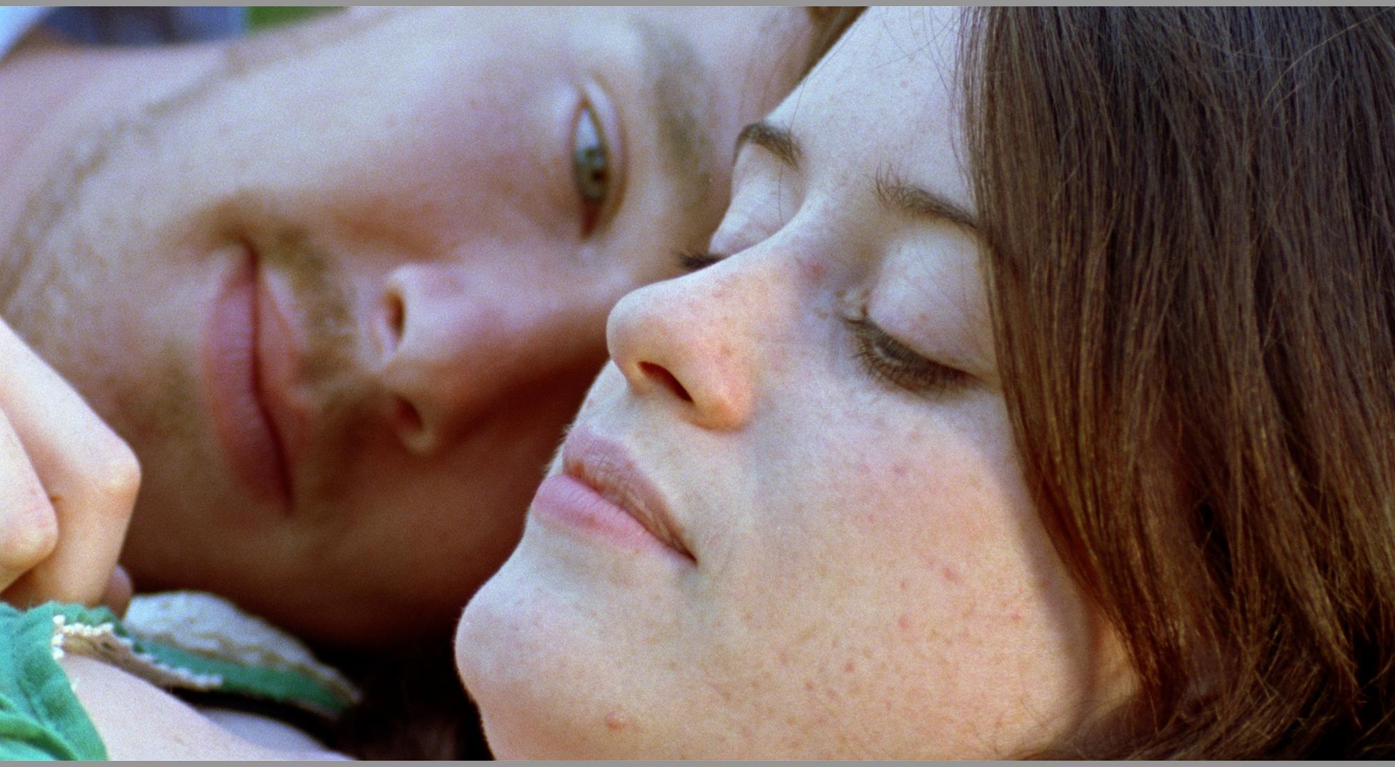 1136113_Benedict_Cumberbatch_and_Claire_Foy_in_WRECKERS.jpg