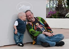 (L-R) Director Terry Gilliam and actor Verne Troyer at the photo call of "The Imaginarium Of Doctor Parnassus" at the 62nd Cannes Film Festival in Cannes