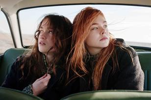 Elle Fanning, Alice Englert